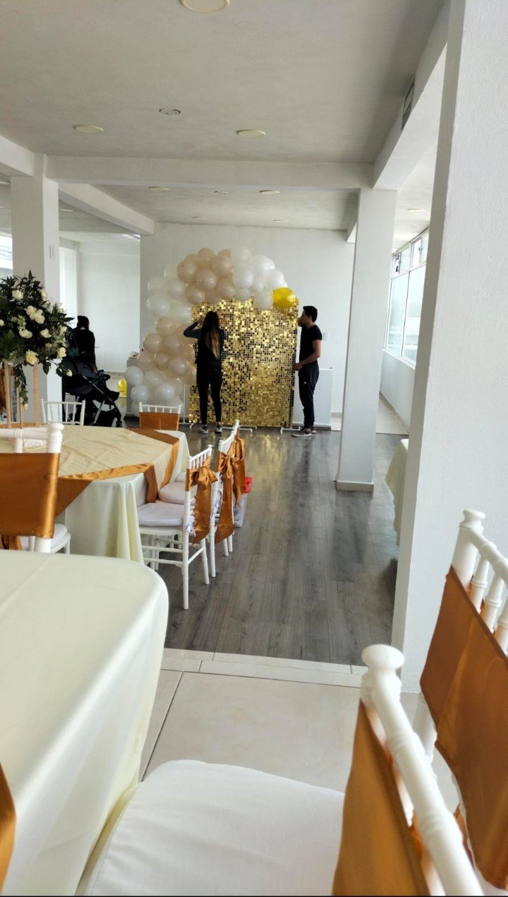 Acceso cómodo y estacionamiento para eventos